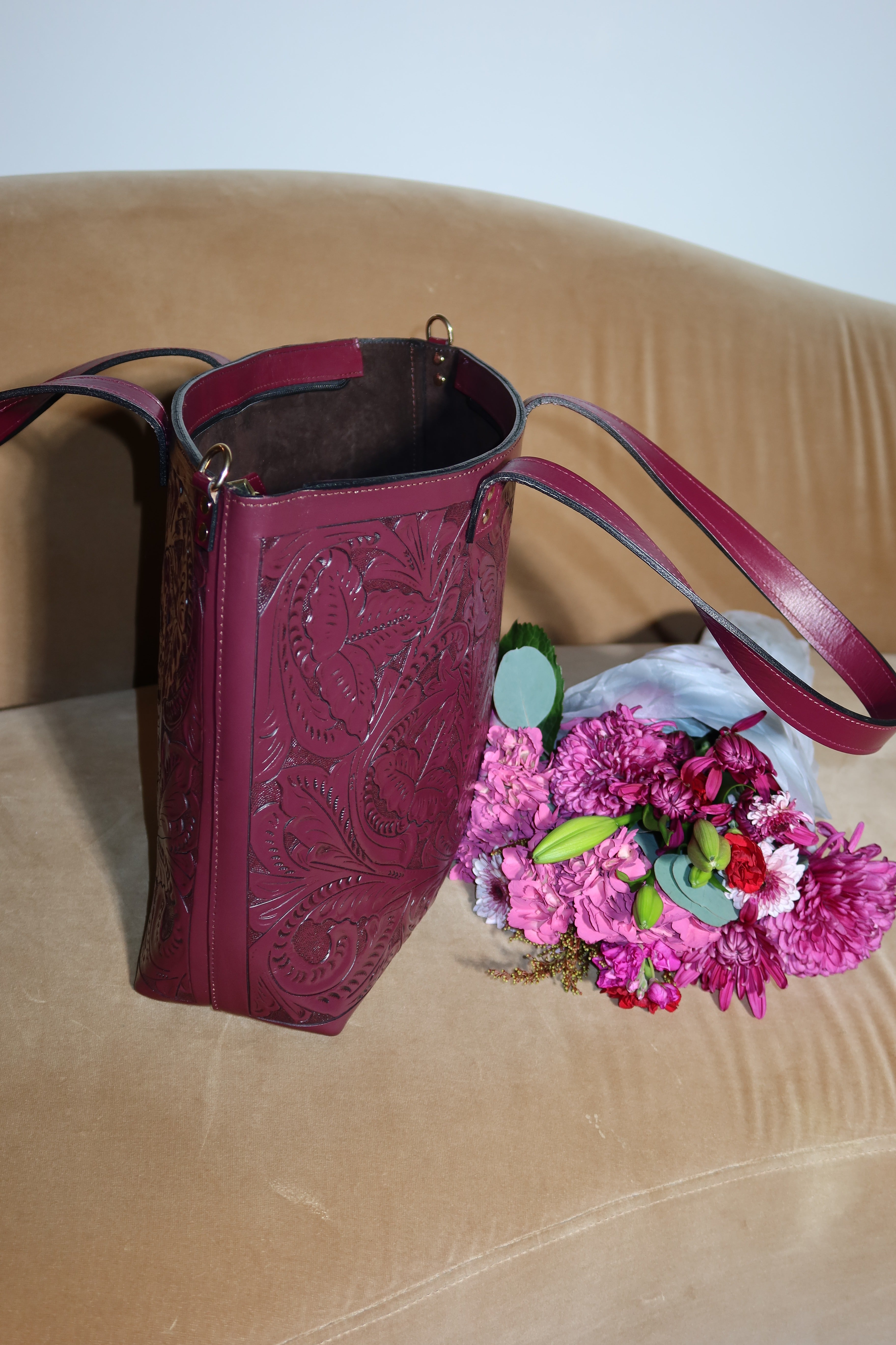 Carolina Tooled Leather Tote | Vino Tinto - Mirasol Accessories