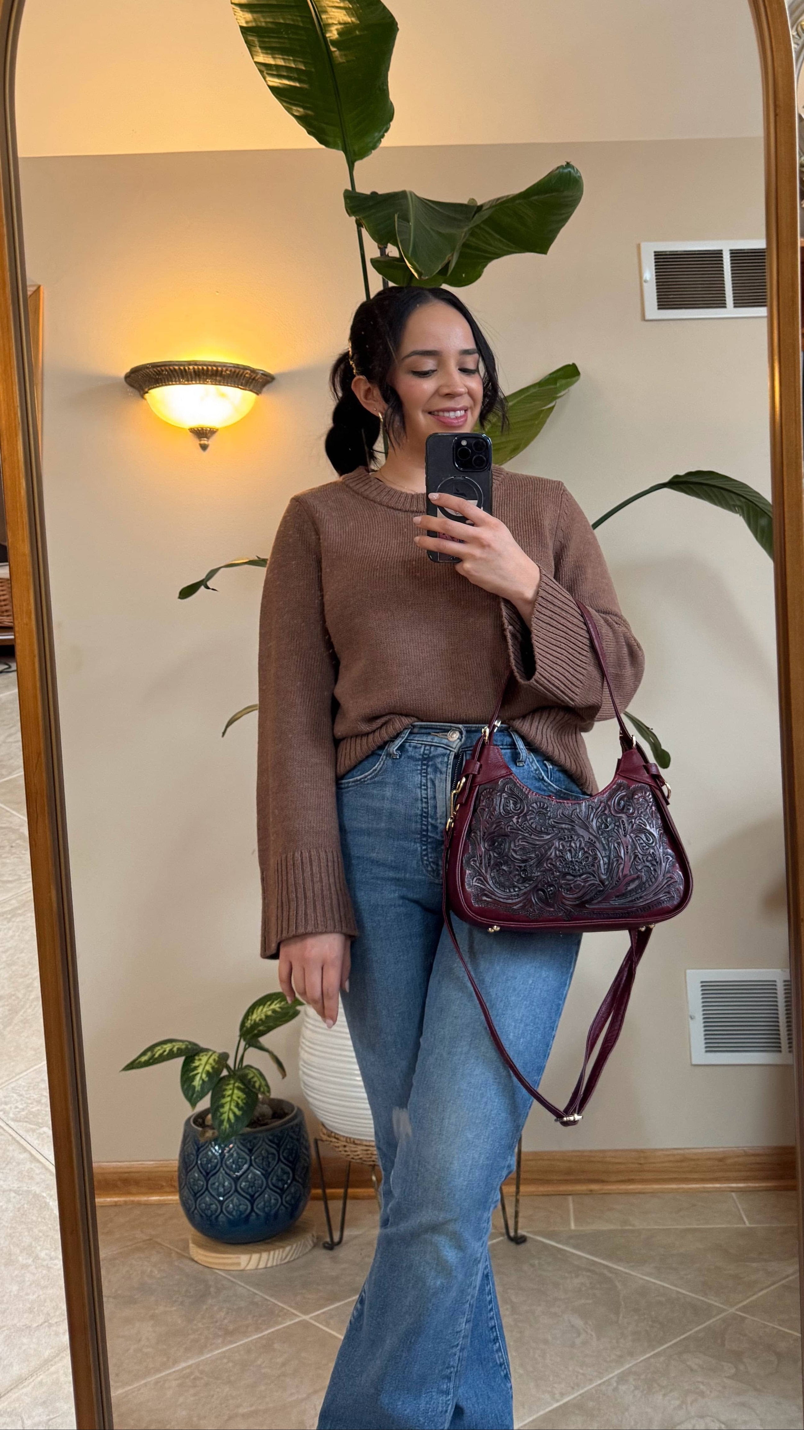 Gemma Cincelado Shoulder Bag | Cherry Mocha - Mirasol Accessories