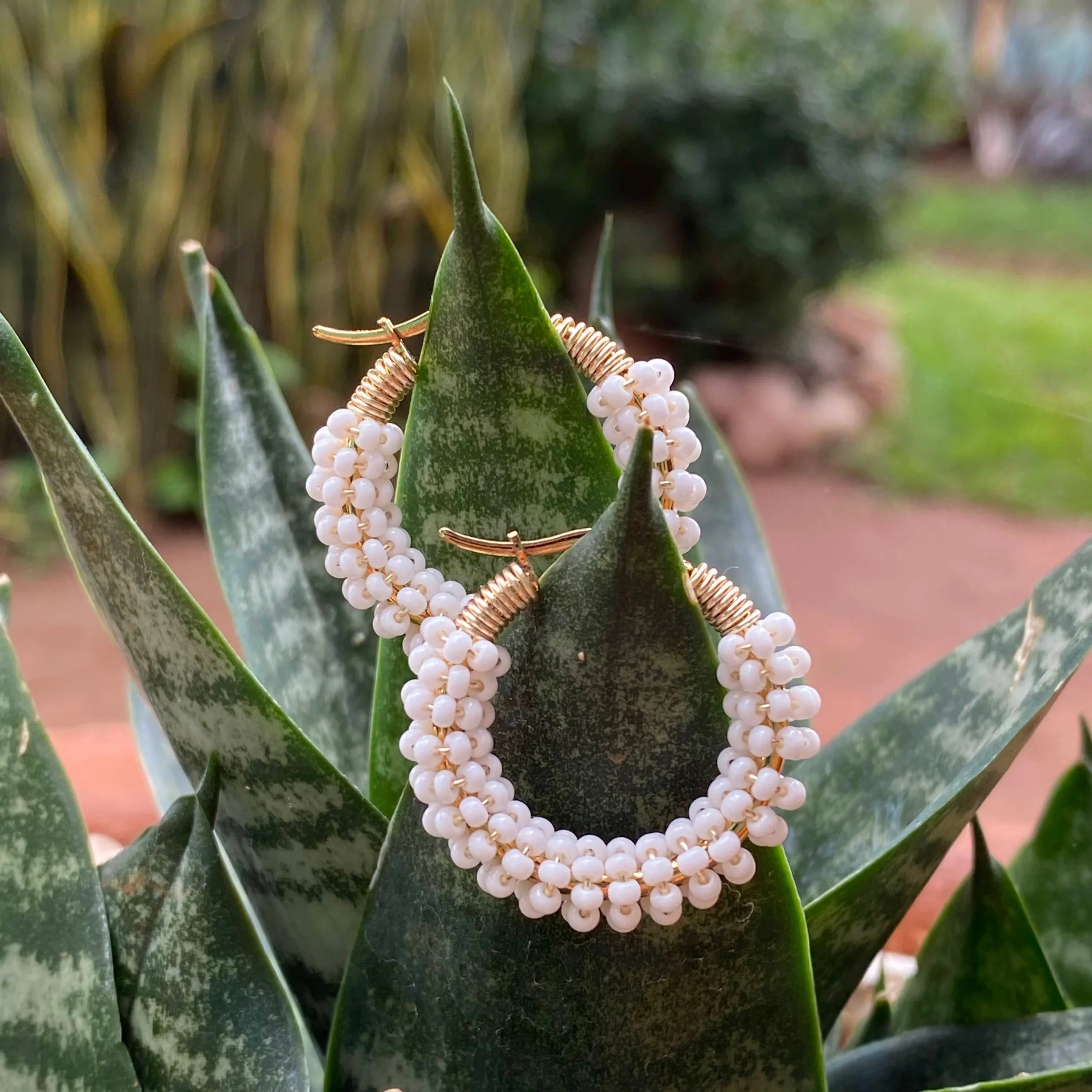 Luz Beaded Earrings Artesanales | Large	Blanco - Mirasol Accessories