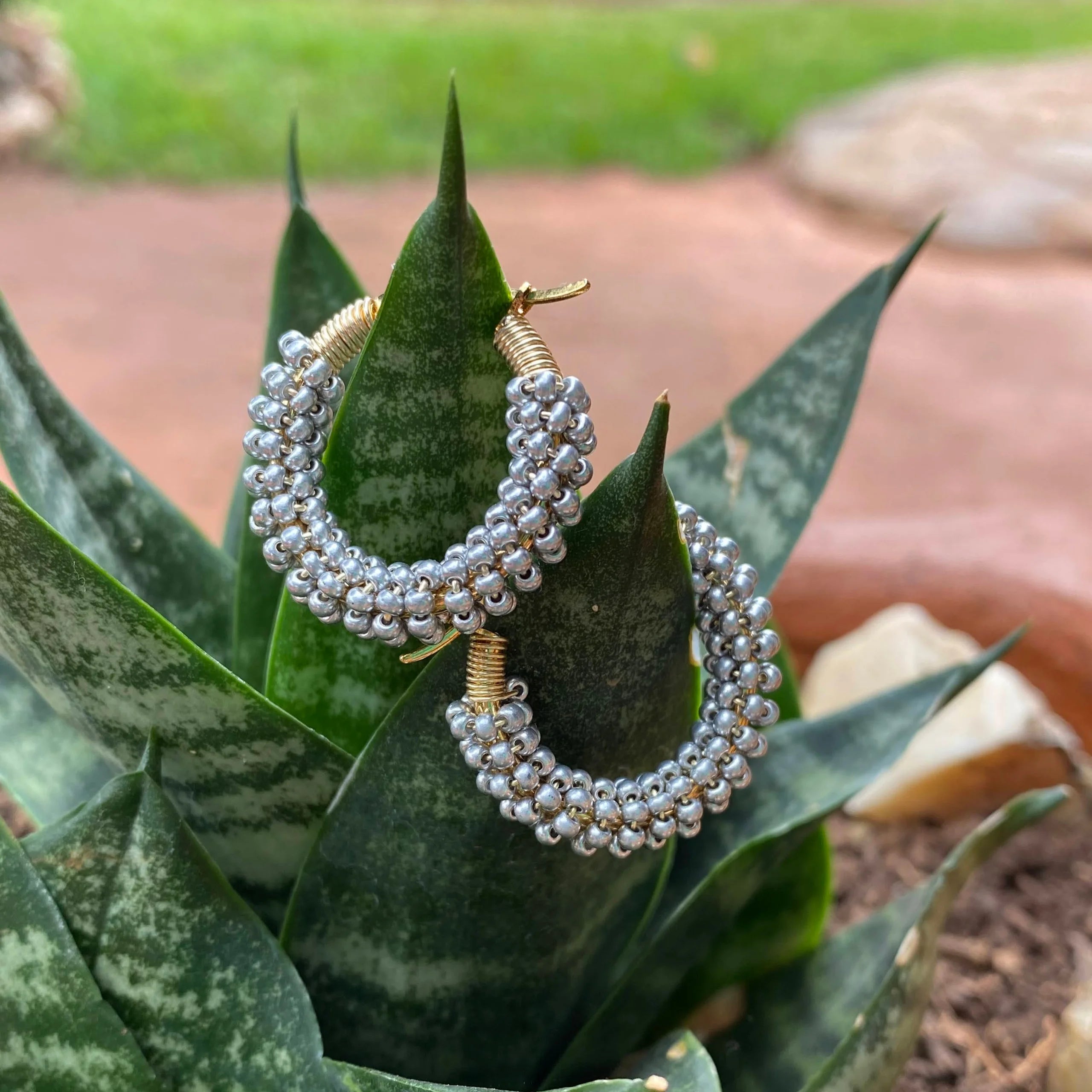 Luz Beaded Earrings Artesanales | Large	Silver - Mirasol Accessories