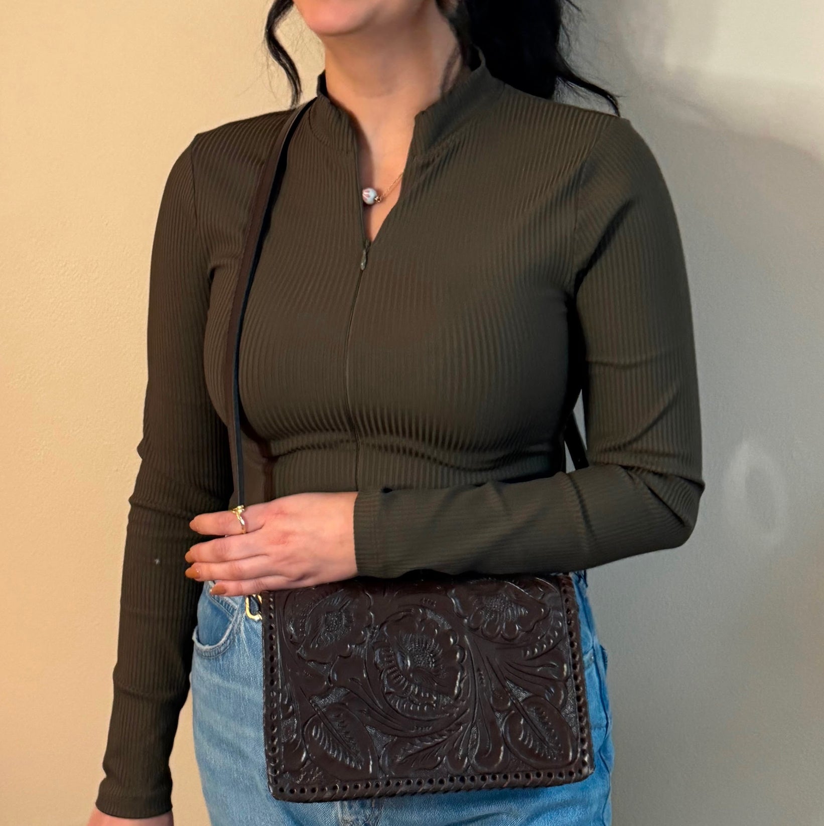 Brenda Tooled Crossbody | Cafe Chocolate