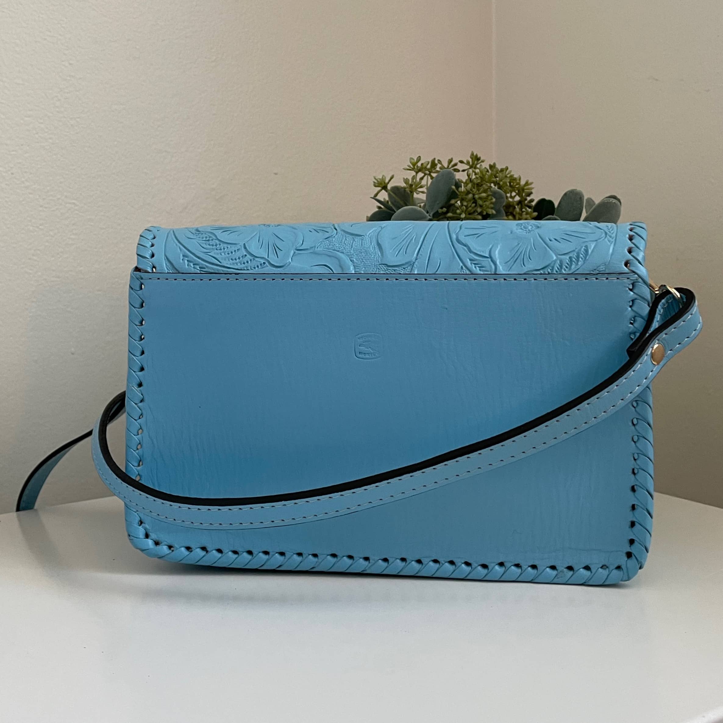 Mayra Tooled Crossbody | Cielo Azul - Mirasol Accessories