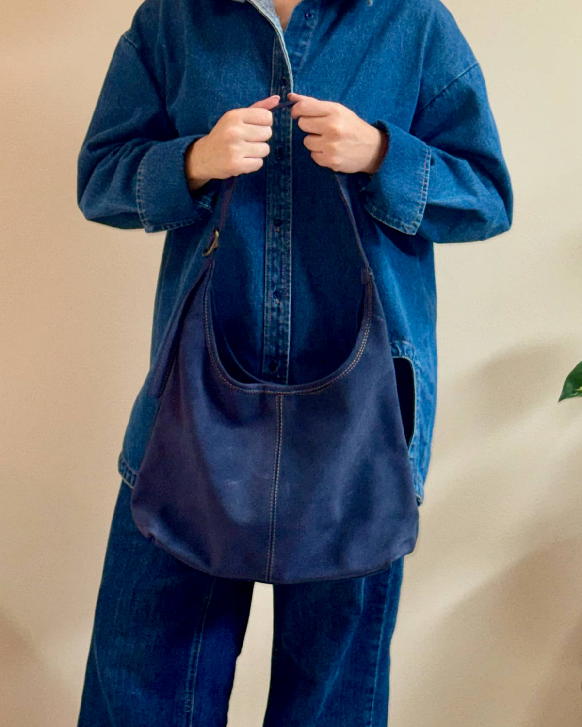 Mariana Suede Shoulder Bag | Azul - Mirasol Accessories