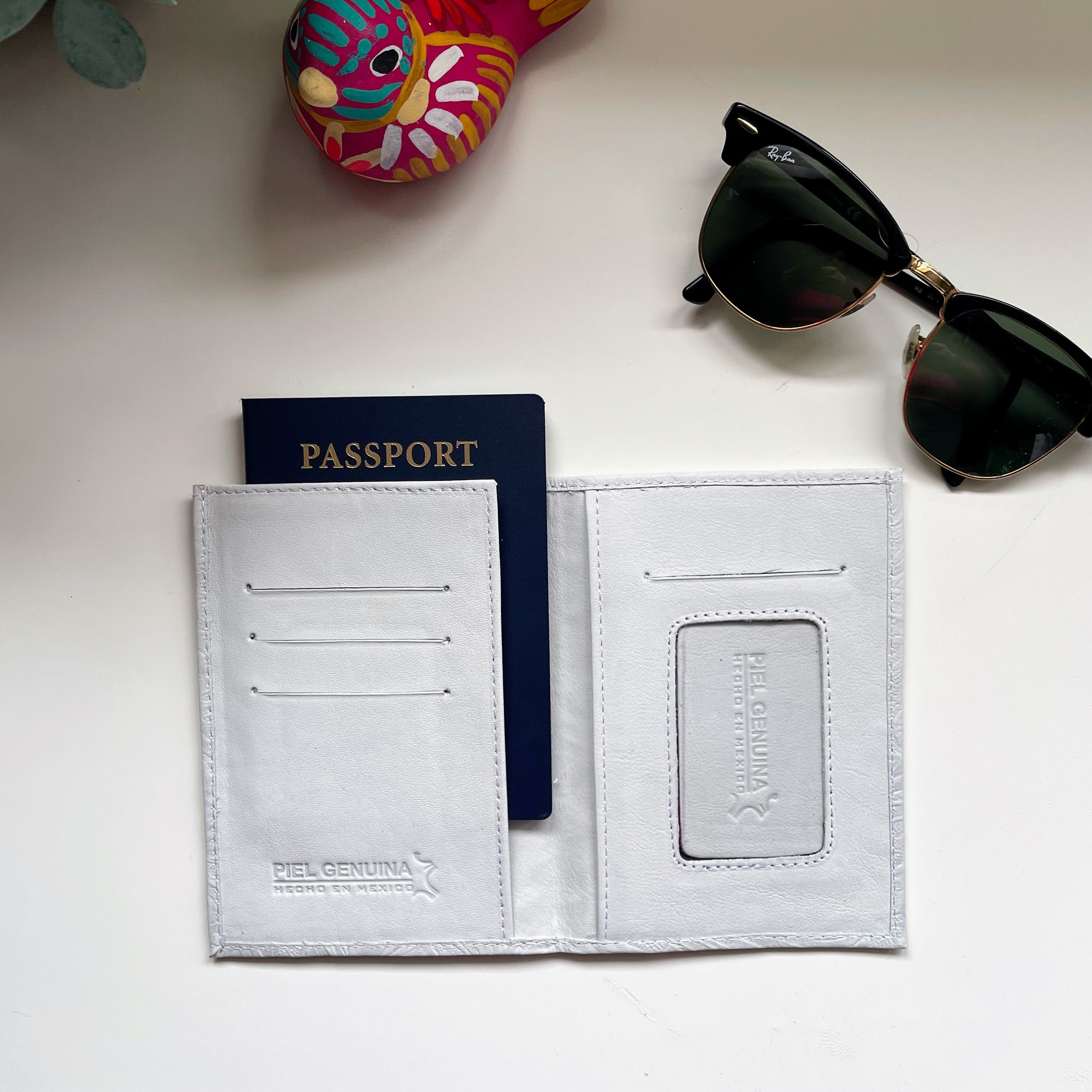 Luna Leather Passport Case | Blanco