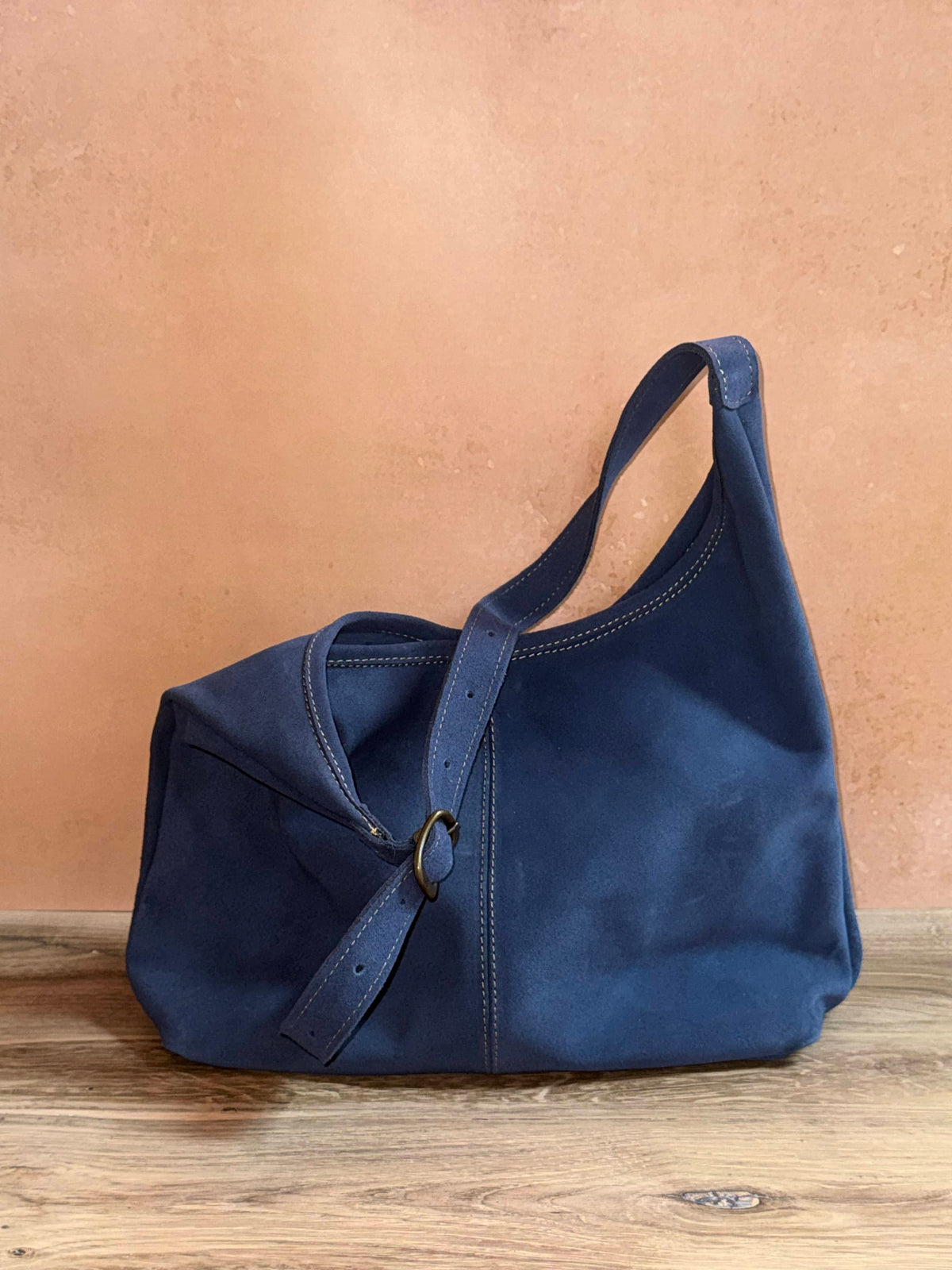 Mariana Suede Shoulder Bag | Azul - Mirasol Accessories