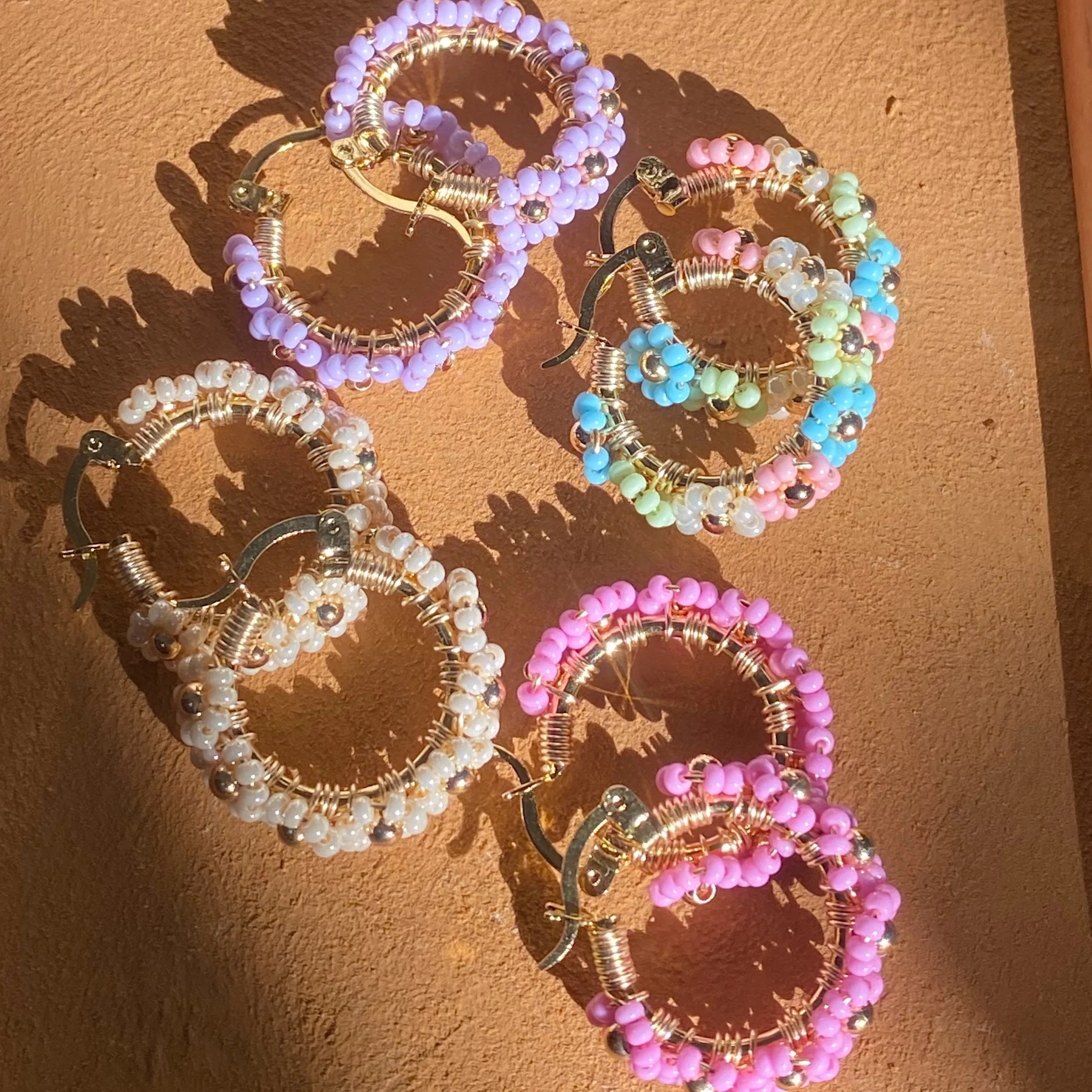 Daisy Mini Beaded Hoops | De Colores - Mirasol Accessories