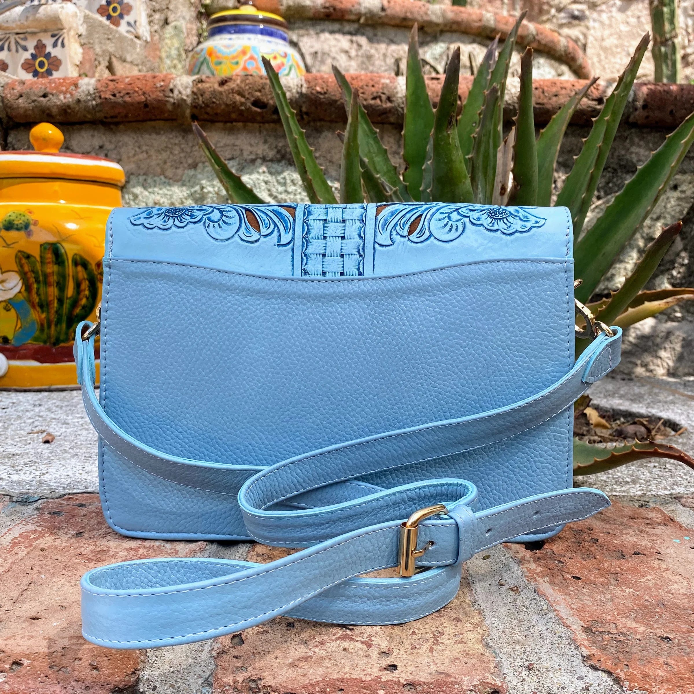 Mayte Tooled Crossbody| Cielo Azul