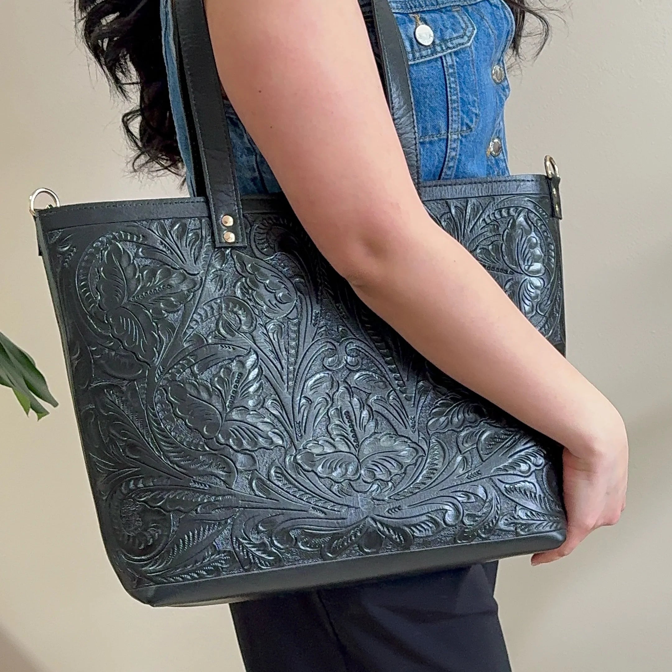 Carolina Tooled Leather Tote | Black