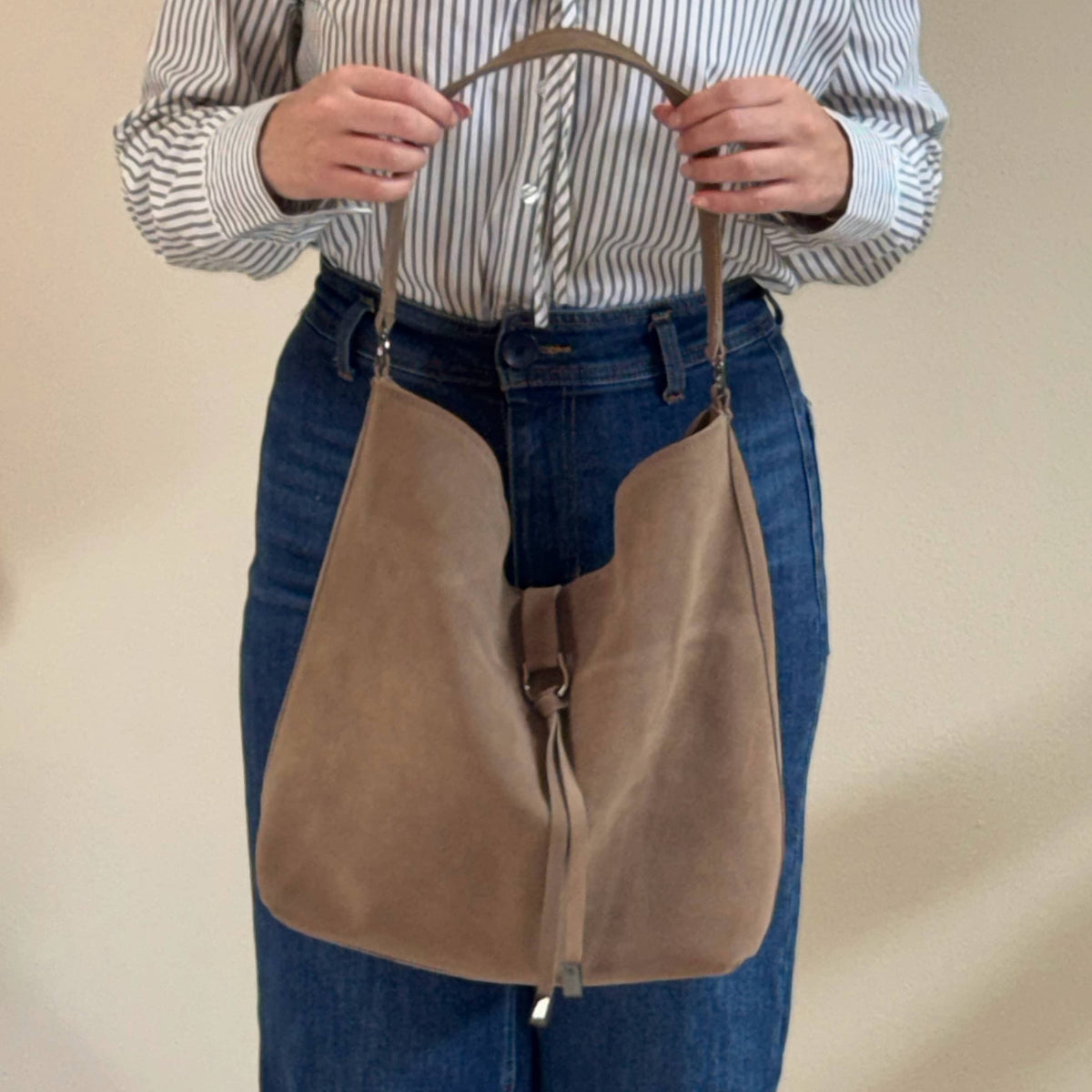 Yesenia Suede Shoulder Bag | Arena